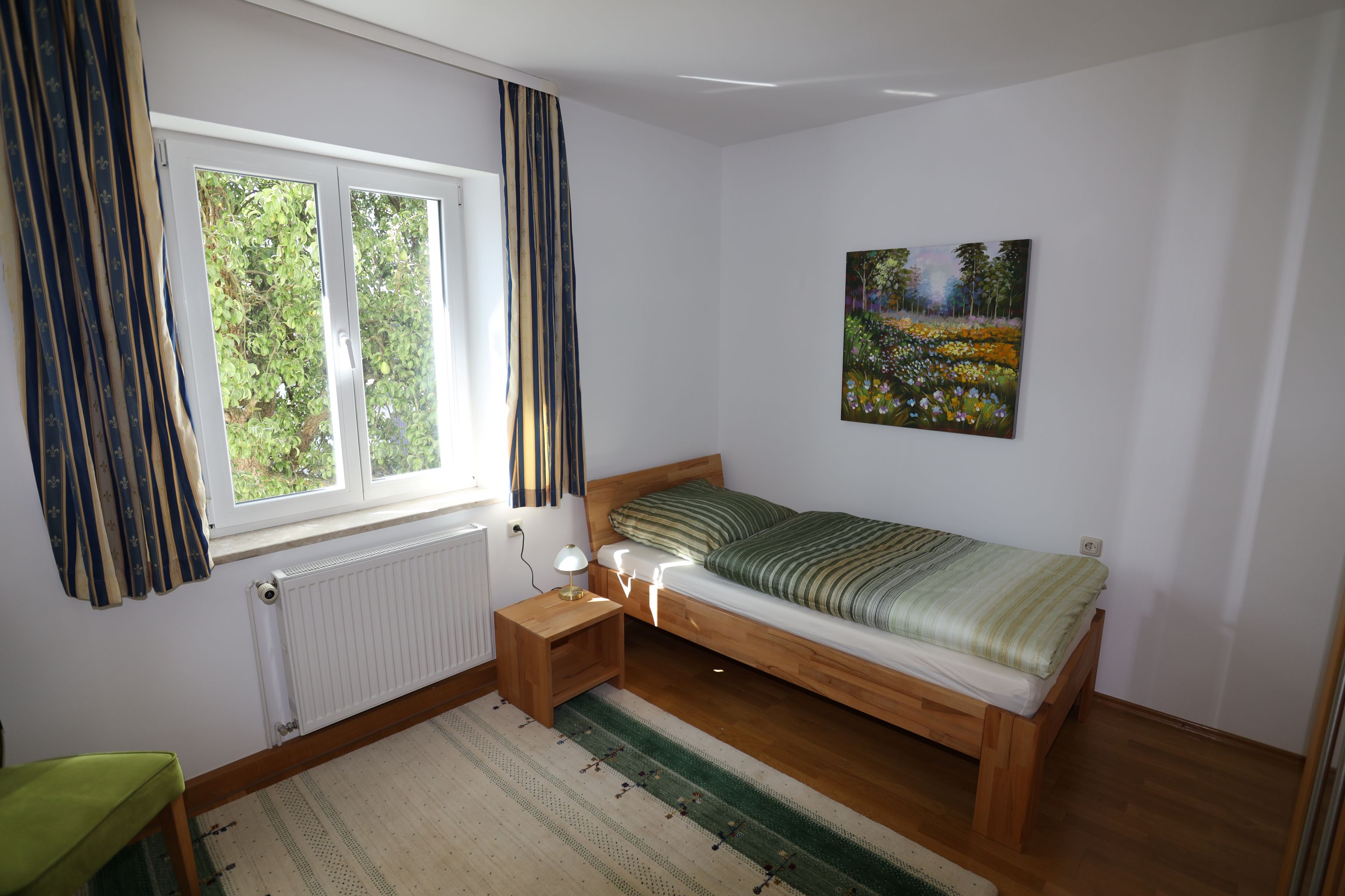 Bachstrasse 2 WG 2.2 Obergeschoß Zimmer 1