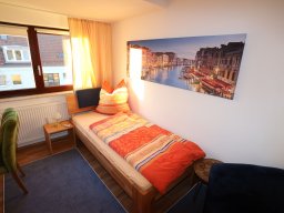 dg_zimmer_2_bild_2_150